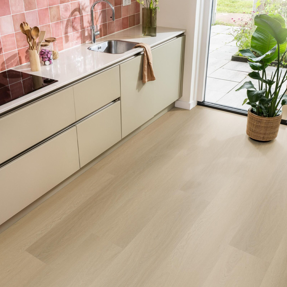 Estino-click-SRC-warm-oak-sfeer